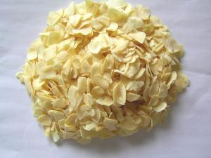Wholesale Dehydrated garlic flakes1.8-2.0MM ,2017 new products with a good quality from china suppliers