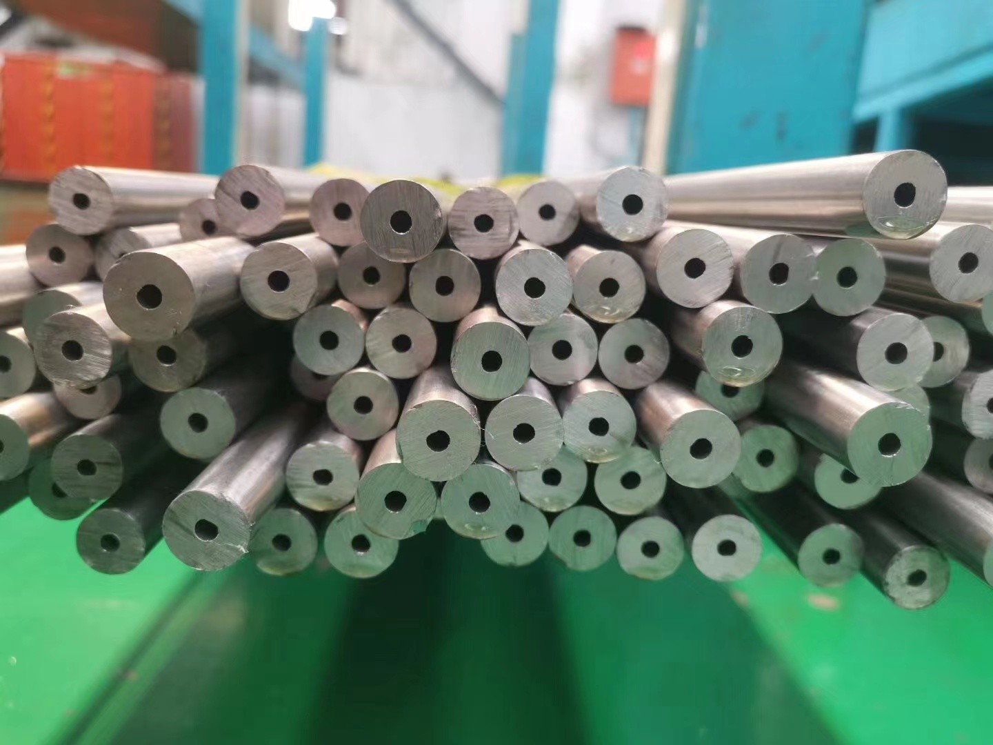Wholesale Cold Drawn Precision Carbon Seamless Steel Pipe H8 Tolerance Honing Tube DIN2391 from china suppliers