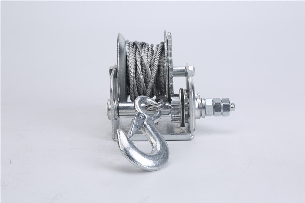 Wholesale 600lbs  Heavy Duty Steel Cable Manual Crank Winch For Boat ATV from china suppliers