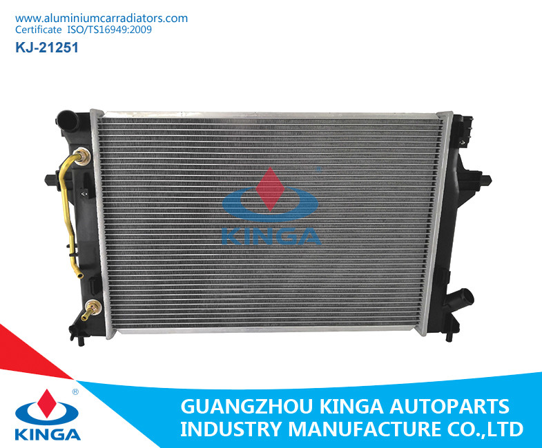 Wholesale 2016 Hyundai Elantra Cooling Brazing Aluminum Plastic Radiator / Auto Car Spare Parts 25310-F2100 from china suppliers