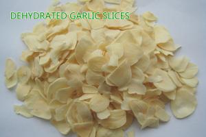 Wholesale Orgnic dehydrated garlic slices2.2-2.60MM , pure natural 2017 new products with very  good quality from china suppliers