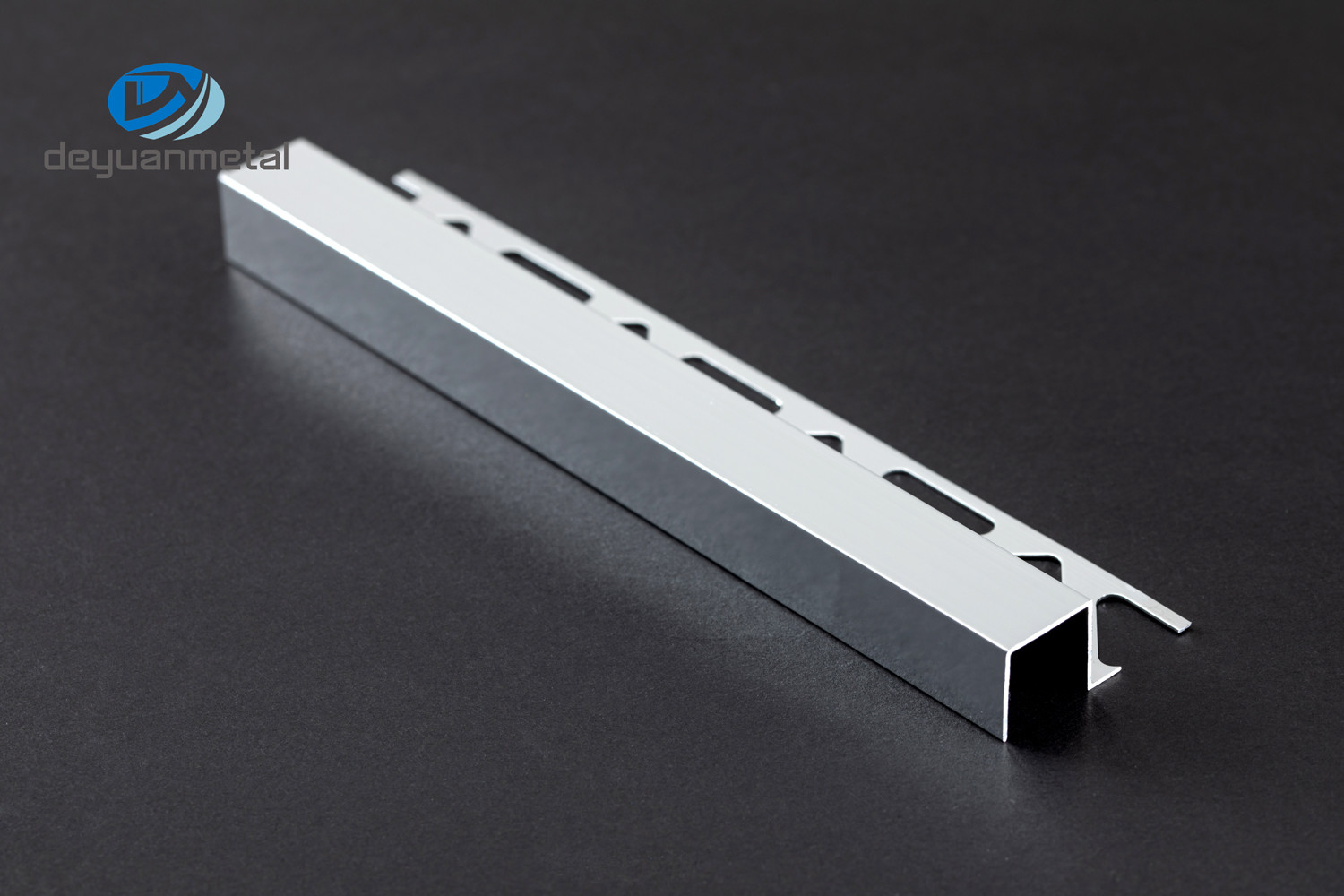 Wholesale 6063 Aluminium Edge Trim Profiles Corrosion Resistant T5 Anodized from china suppliers