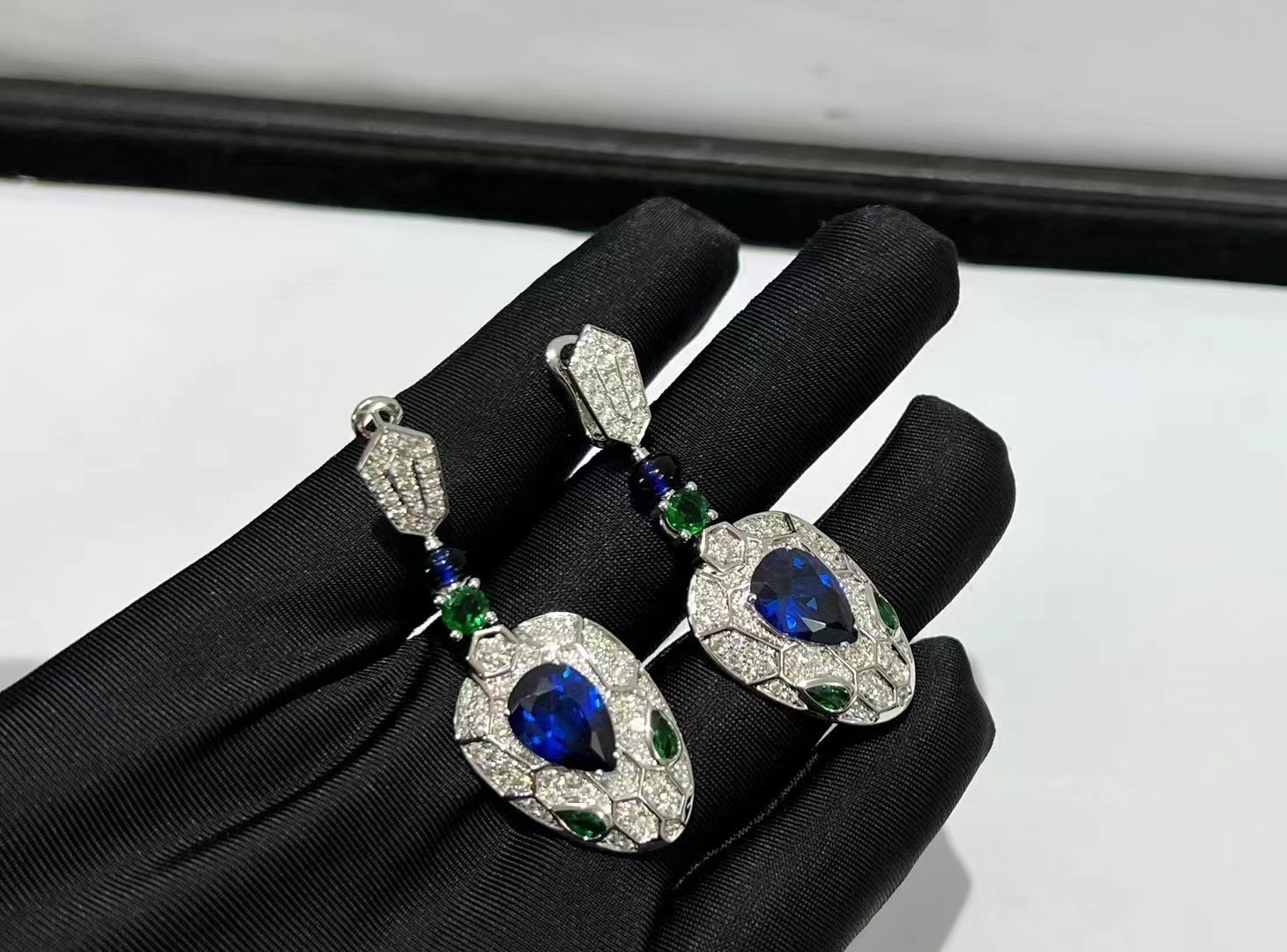 Wholesale custom jewelry solid 18 karat gold jewelry luxury gems jewelry earrings from china suppliers