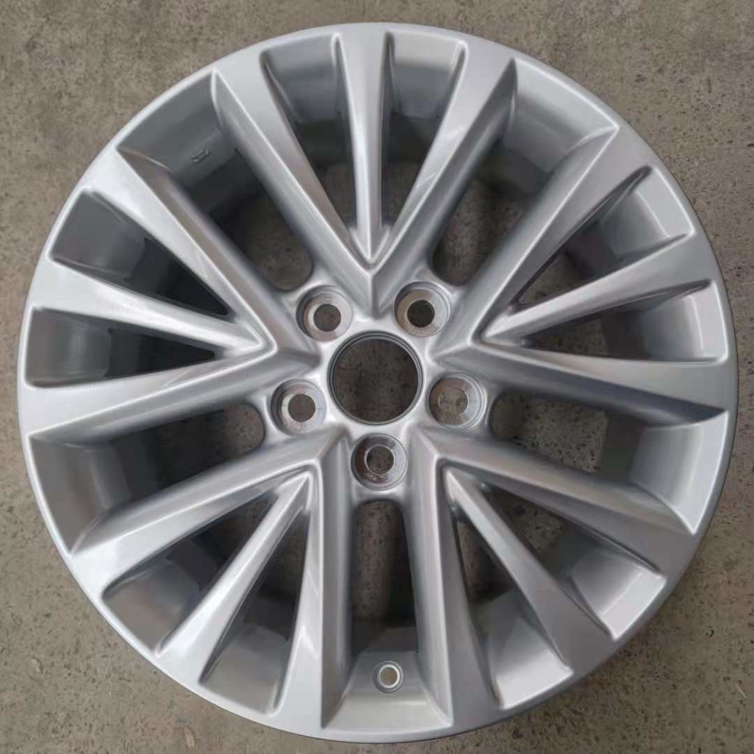 Wholesale Original Toyota Camry 17-inch cast wheels, made in china, Genuine Wheels for Camry from china suppliers