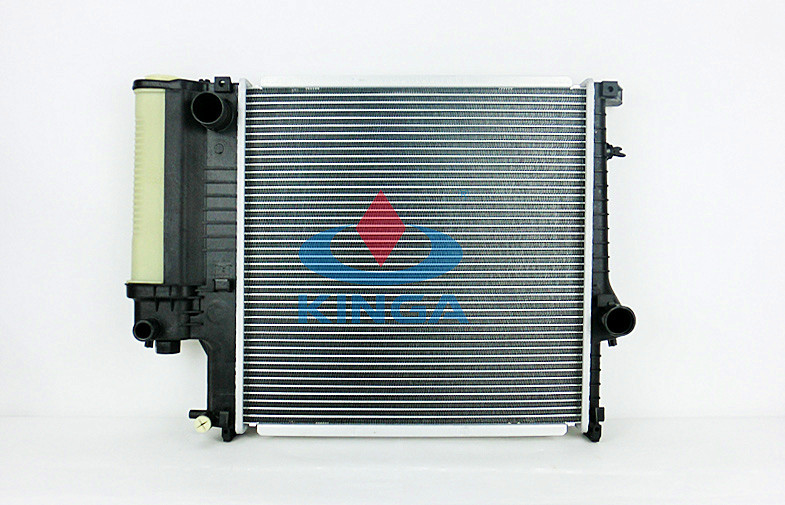 Wholesale Heat Exchanger Auto Car BMW Radiator Replacement For 316 / 318 / 320 / 325 ' 90 from china suppliers