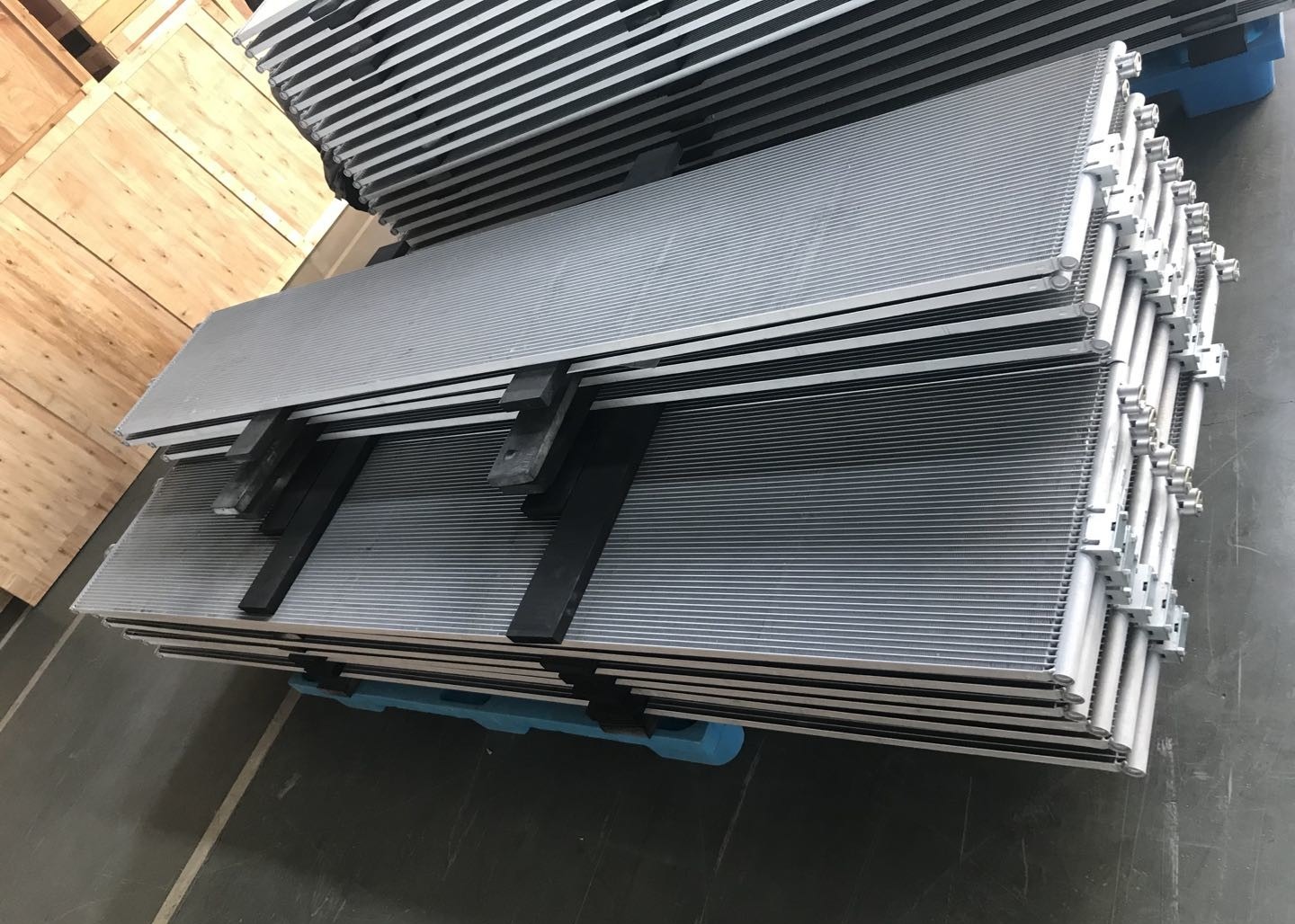 Wholesale Hydrophilic Aluminium Foil Microchannel Heat Exchanger thickness 12-36mm from china suppliers
