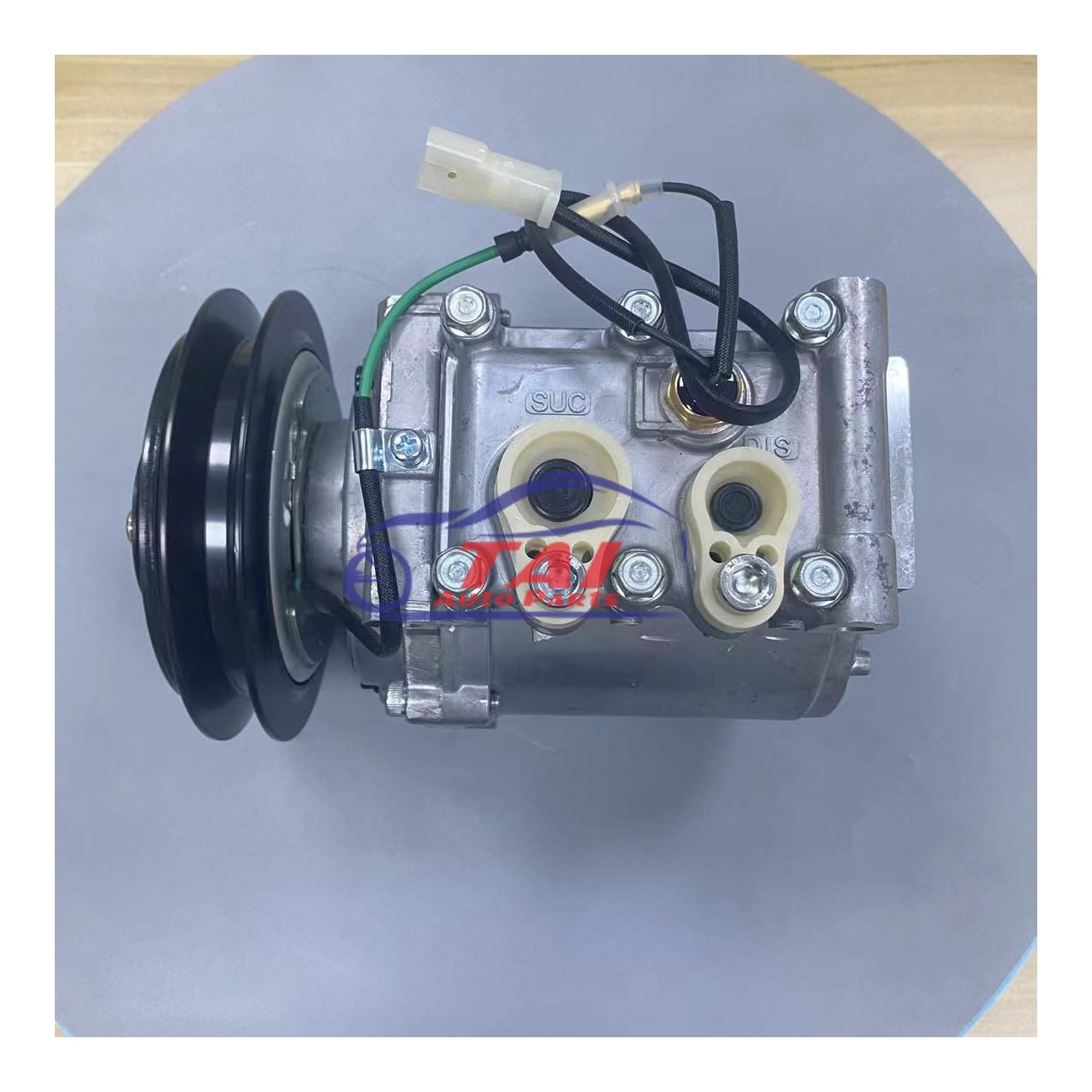 Neutral Packing Car AC Compressor For Mitsubishi FV515 8DC9 OEM AKC200A275A