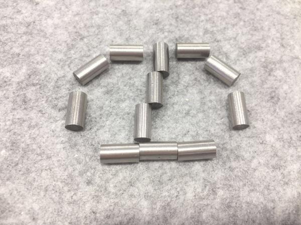 Silver Color Non Precious Dental Alloys 8.5g/cm³ Density Ingot / Cylinder