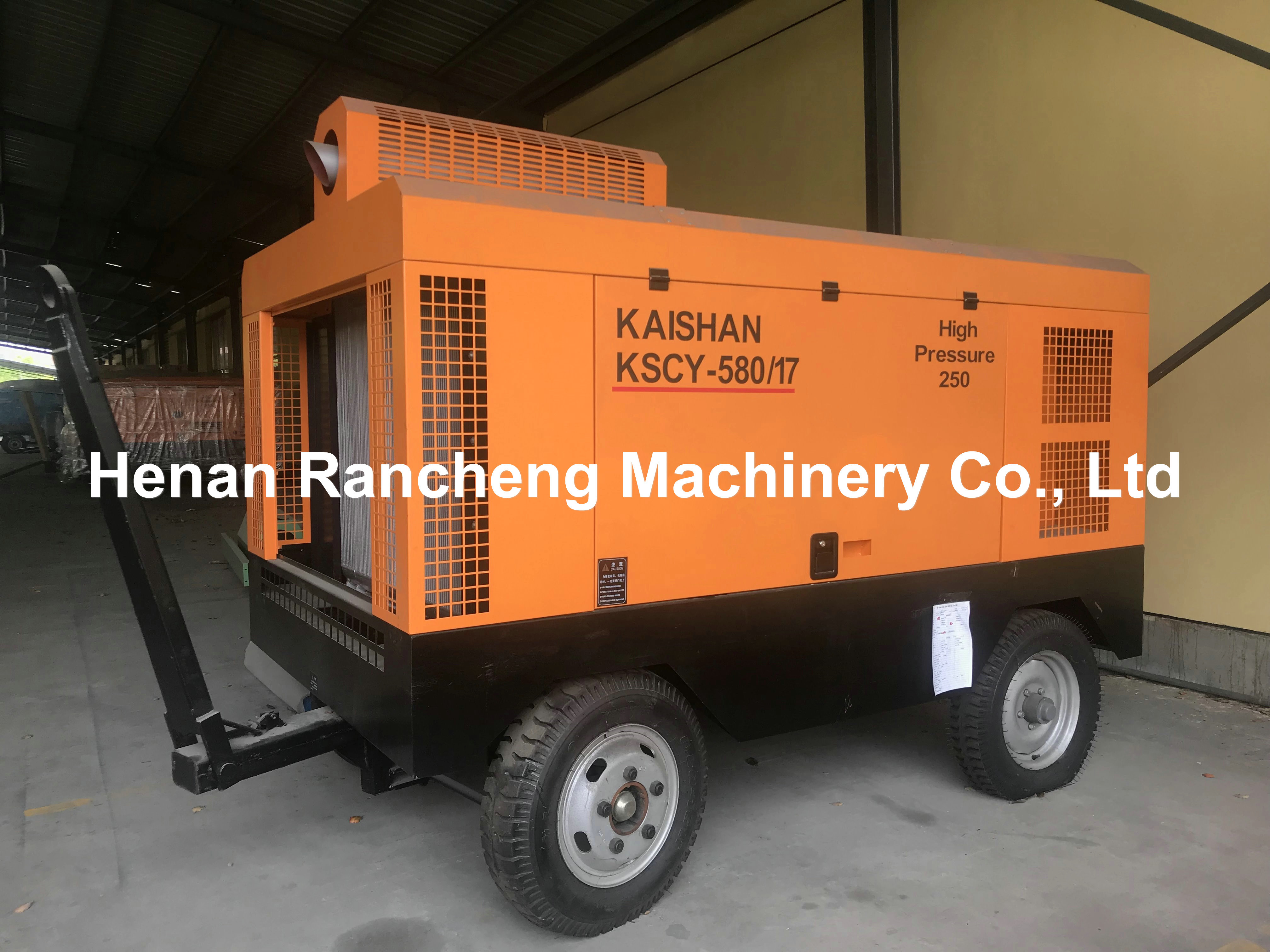 48L Oil Capacity Air Drilling Compressor Cummins 6CTA8.3 - C260 17bar Working Pressure