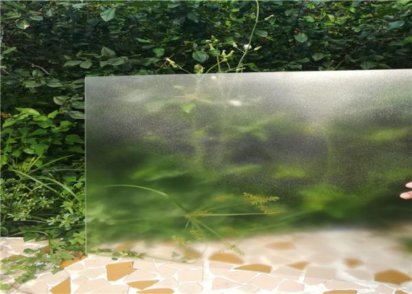 4MM Customized Sizes Low Iron Clear Glass , Solar Energy Glass 91.7% Light