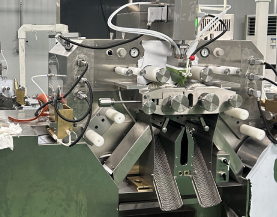 6 Inch Middle Servo Softgel Encapsulation Machine 220V 380V