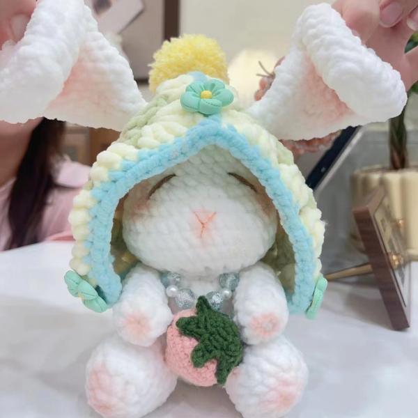 Beginners Crochet Kit for new year gift without necklace, Crochet Animal Kit, Polyester Fiber, Kit for Beginner