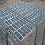 Q235 Hot Dipped Galvanized Serrated Walkway Mesh Grating