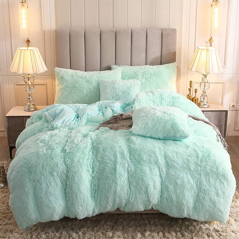 Crystal Velvet Plush Fluffy Bedding Four-piece Set Comforter with 100% Polyester Fibre