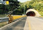 Accident Car Rolling Guardrail Barrier Post Spacing 650mm 700mm 1000mm