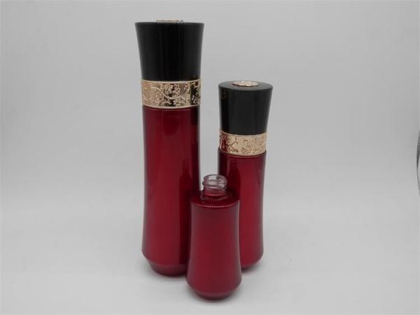 Red Color Cosmetic Glass Bottles With 50ml 100ml 120ml Capacity For Anti Aging