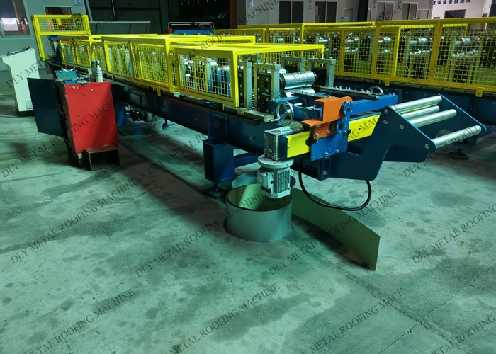 Tr37 Trapezoidal Roofing Forming Machine 380v Steel Stud Roll Forming Machine