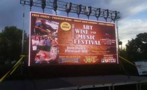 Wholesale 960x960mm 7000nits P10 P8 P5 P4 Outdoor Led Display Large Led Advertising Screens from china suppliers