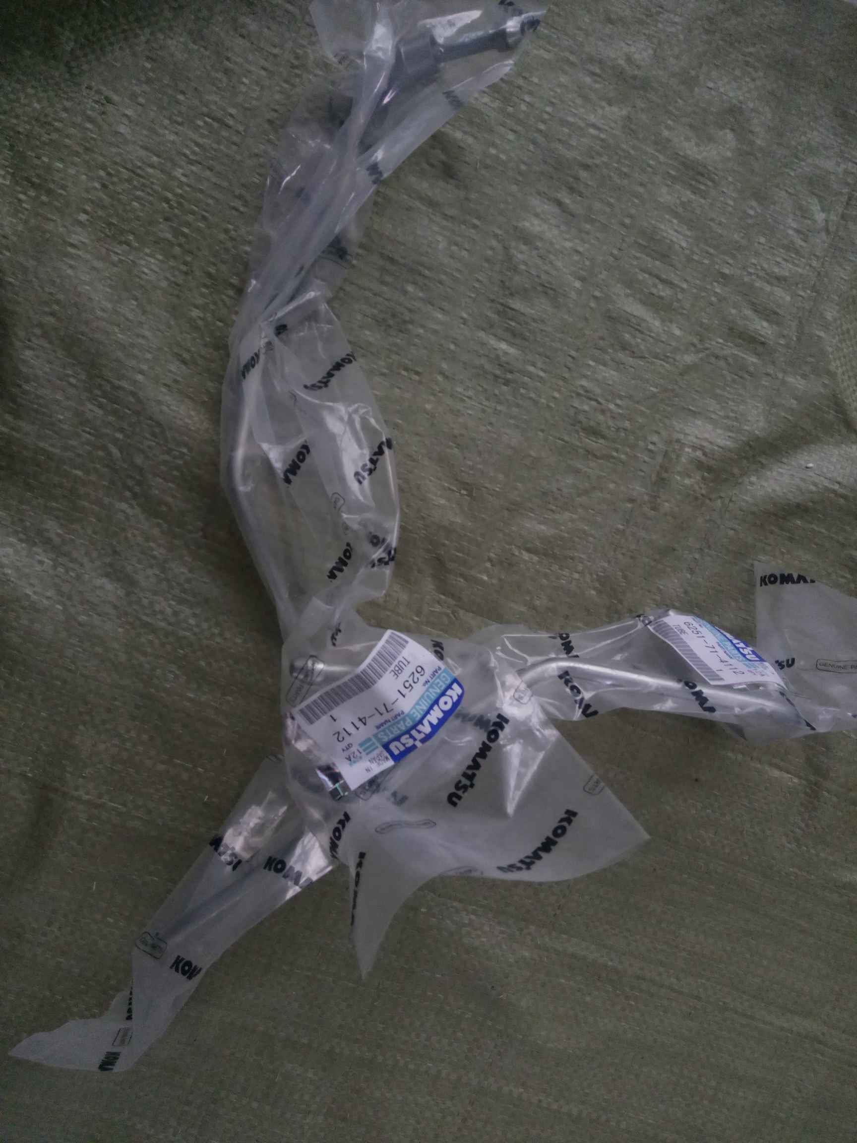 part No. :6251-71-4112 ,6251-71-5122,6251-71-5132,6251-71-5162. tube use for pc400-8 Fuel Supply Pump