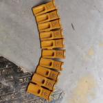 excavator bucket tooth adaptor and blade plate best price and hard bucket tooth