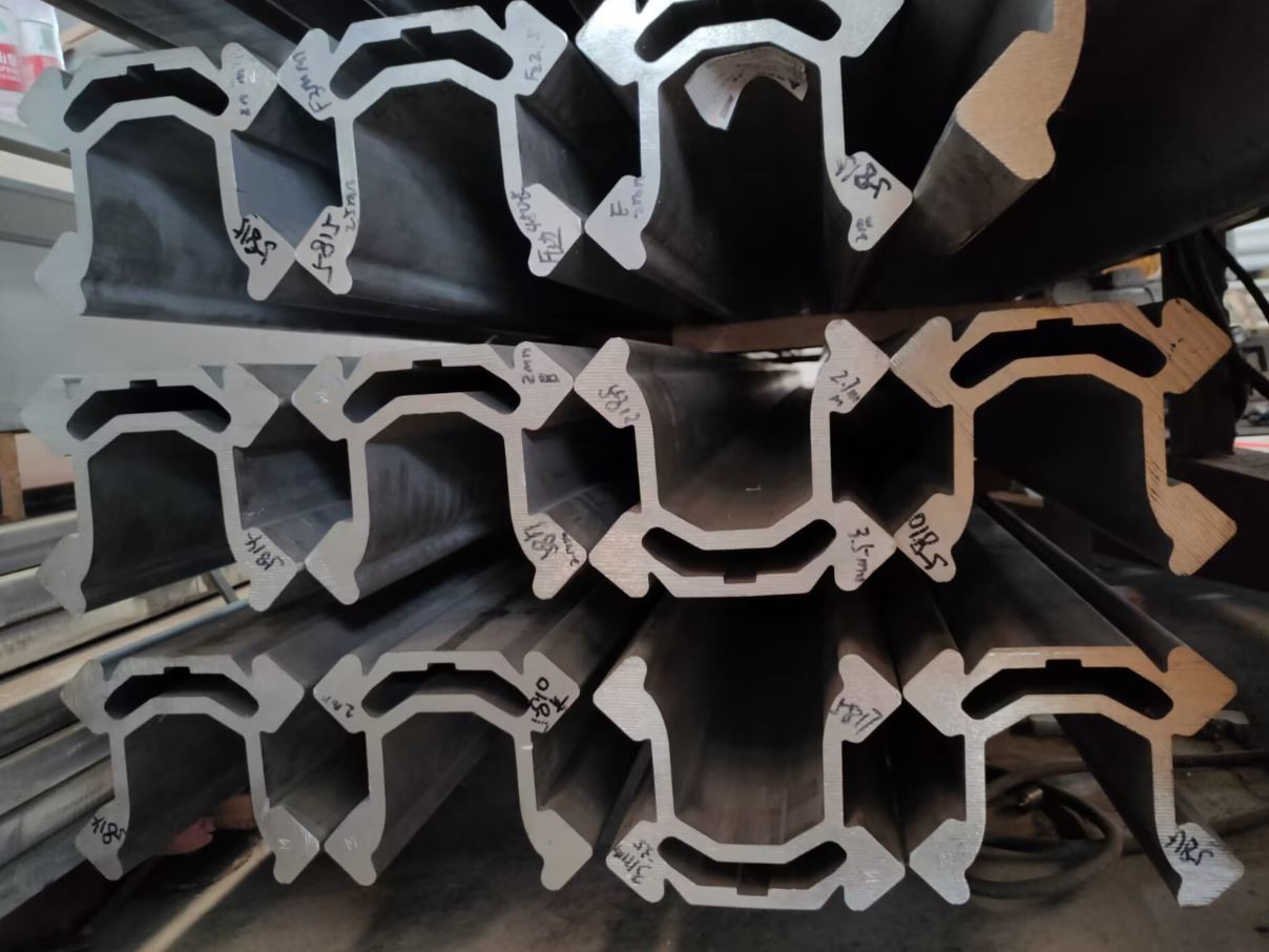 14 Feet Underground Mining BMH2000 Feed Beam Profiles Aluminium Extruded Profiles