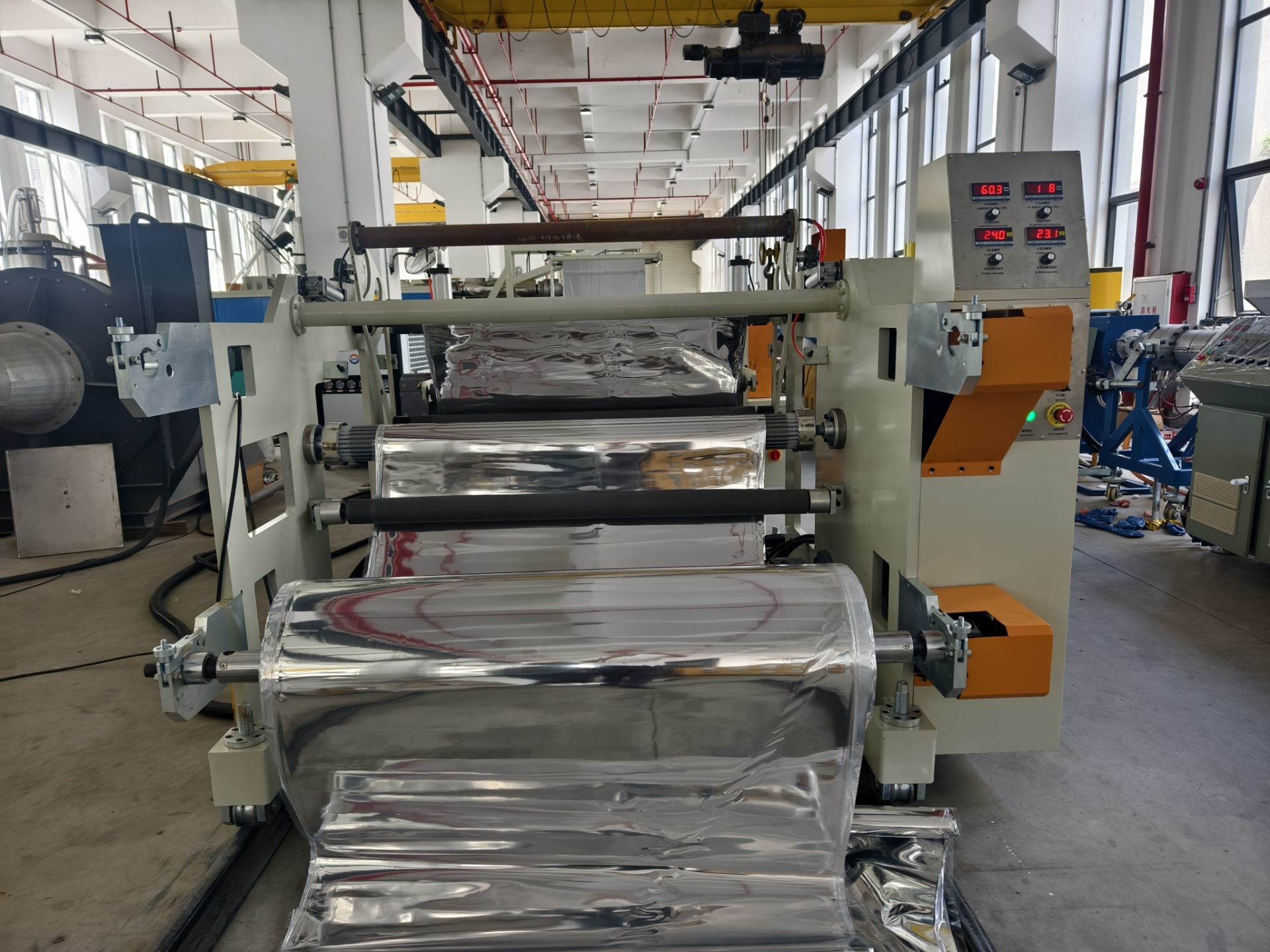 AF-1600mm Extrusion Nonwoven Fabric Coating Laminating Machine