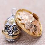Two Tone Silver Brass Skull Pendant Necklace for Men and Women (XH053353W)
