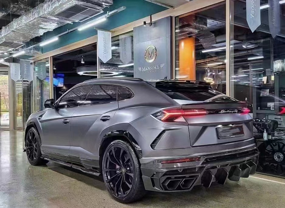 Auto Parts Carbon Fiber Body Kit for Lamborghini URUS URUS Upgrades the MSY Front Shovel Diffuser Spoiler Wide-body Kit