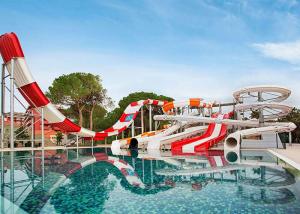 Wholesale Hotels Water Park Slide Hot - Galvanized Steel Columns 10 Years Life Span from china suppliers