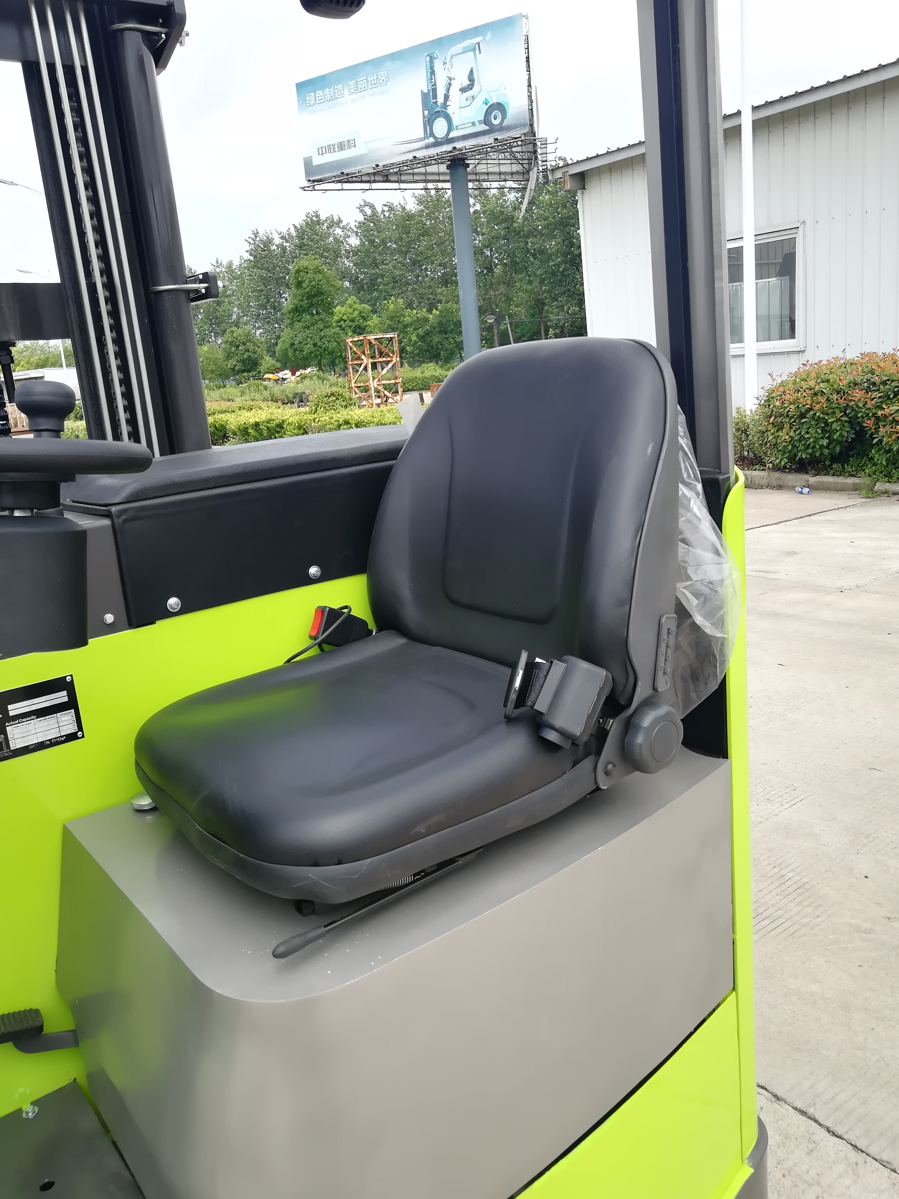 Machinery Repair Shops Electric Reach Truck 1.5 Ton 1.6 Ton 2 Ton SNSC Narrow Aisle