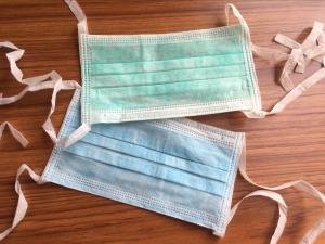Wholesale PP Non Woven Disposable Medical Dust Face Mask with 2ply/3ply in China,tie on or earloop from china suppliers