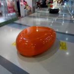 customize size fiberglass chair as decoration statue in plaza hall or supermarke