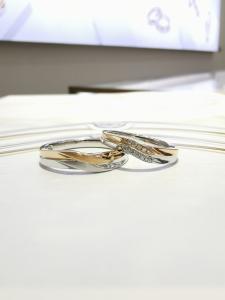 Wholesale Thick Texture Crushed Diamond ODM Couple Rings Gold With Name from china suppliers