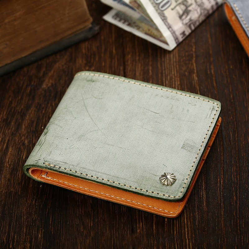 Simple Short Wallet in Vegetable Tanned Leather with Silver Nails and Matt Wax Finish