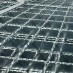 Untreated Surface Serrated Steel Grating Heavy Duty 50mm Bearing Bar Pitch