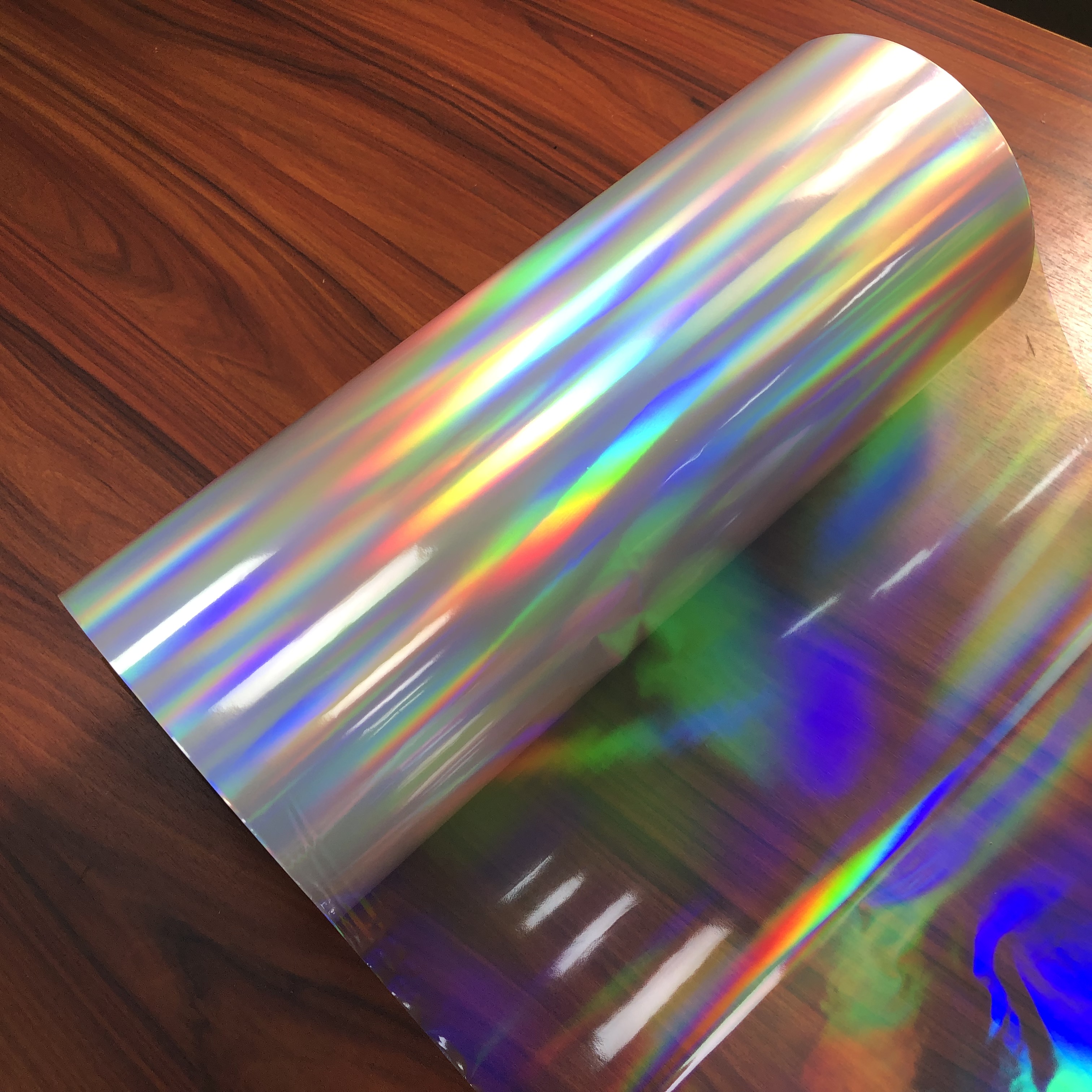 BOPP Holographic Cold Lamination Film Moisture Proof 12 Micron 15 Micron 18 Micron