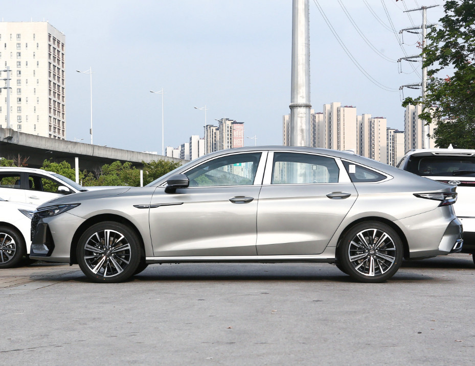 Chery ARRIZO 8 2022 1.6T DCT YA Version Smart 5 Seats Sedan With SONY Audio