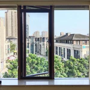 Wholesale Aluminum Retractable Fly Screen Door Mothproof Mosquito Nets Door Net Aluminium Profile Doors Folding Fly Window from china suppliers