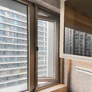 Wholesale Semi-Finished Materials Customed Retractable Screen Doors from china suppliers