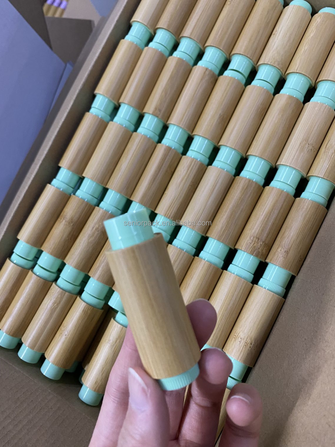 Custom Logo Bamboo Twist up Lipstick Tubes 5g Eco Friendly Empty Mini Unique Lip Balm Tube with Customized Accepted