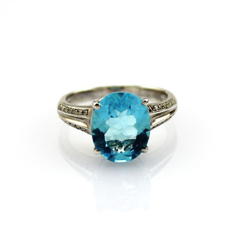 Sterling Silver Ring with 9mmx11mm Oval Blue Topaz Cubic Zirconia(F63)