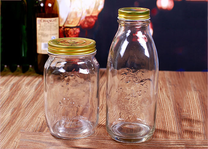 Airtight Empty Glass Jars , Glass Bottles For Juice Storage Clear Color