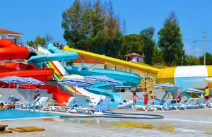 Wholesale OEM Water Kids Park Games Amusement Equipment Fiberglass Slide Set for Children from china suppliers