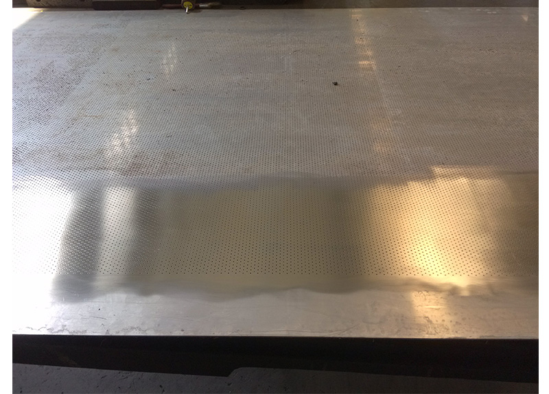 Micro-Straight Holes (Up To 0.8mm)