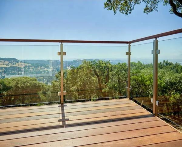 OEM ODM Stainless And Glass Balustrade Balcony Glass Steel Railing For Versatile
