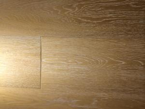 Wholesale wire brushed oak engineered wood flooring from china suppliers