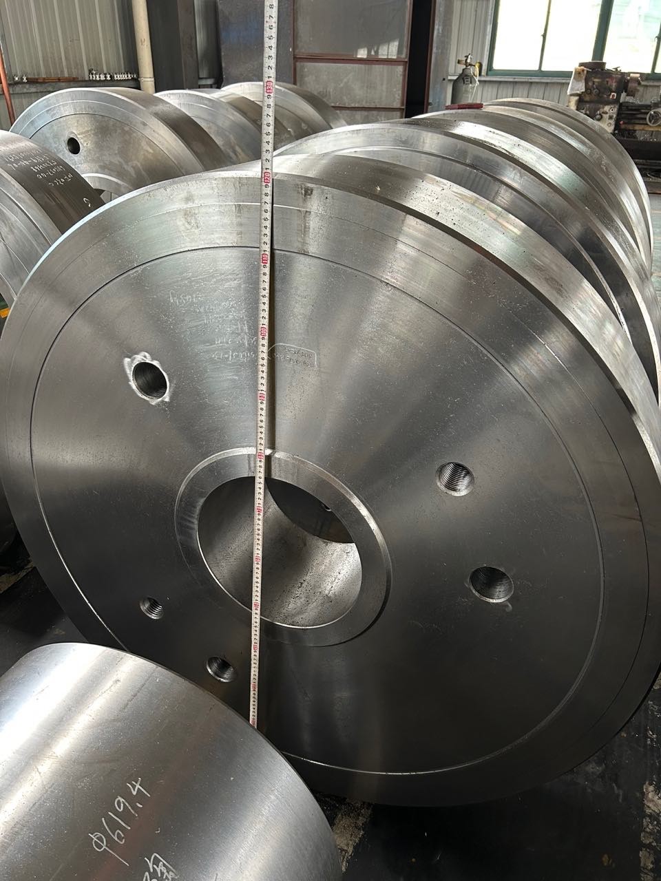 ISO Forgings Crane Rail Wheels Heavy Duty Crane Wheel Open Die Press Forging