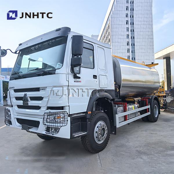 New Sinotruk Howo 6 Wheel Fuel Tank Truck 10000 Liters Oil Tanker With