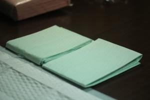 Wholesale 45x30 Disposable Absorbent Pads For Adult , Disposable Bed Wetting Pads Non Woven from china suppliers