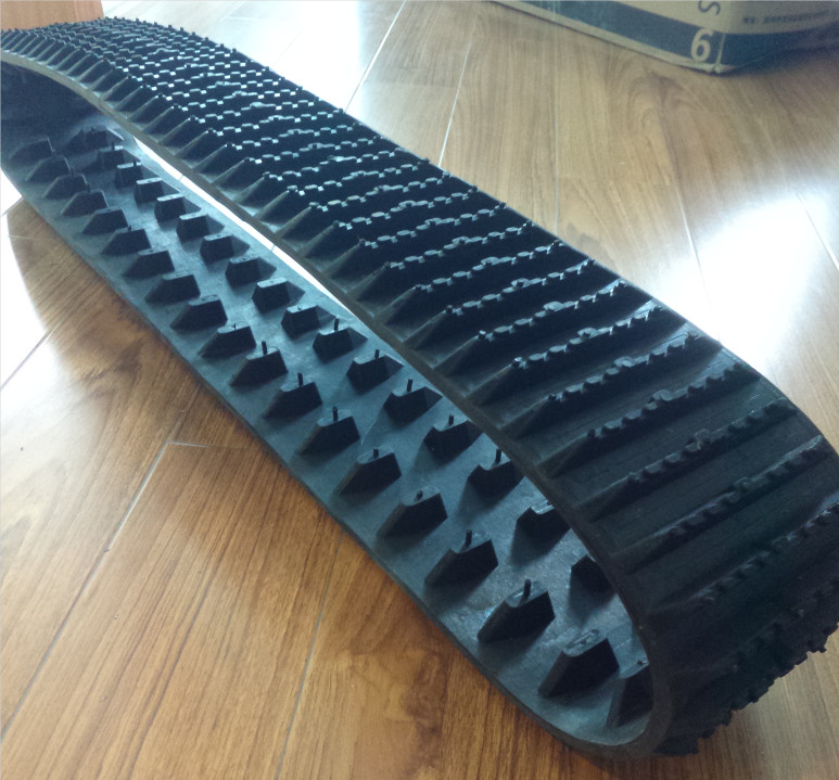45mm Pitch Snowmobile Parts Tracks 41 Link Robot Rubber Tracks
